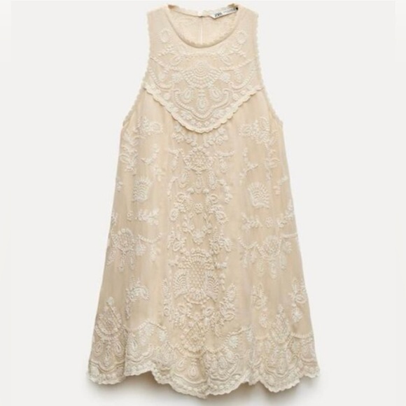 Zara Dresses & Skirts - NWT $129 ZARA CONTRAST EMBROIDERED DRESS ZW COLLECTION XS
